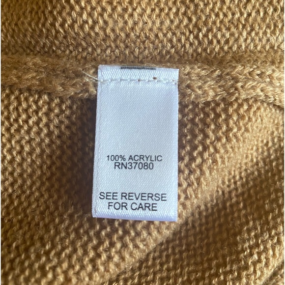 Women’s fall sweater/soft, comfortable and cozy. - Picture 6 of 7